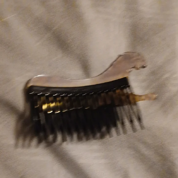 Leopard Hair Combs - Picture 4 of 5